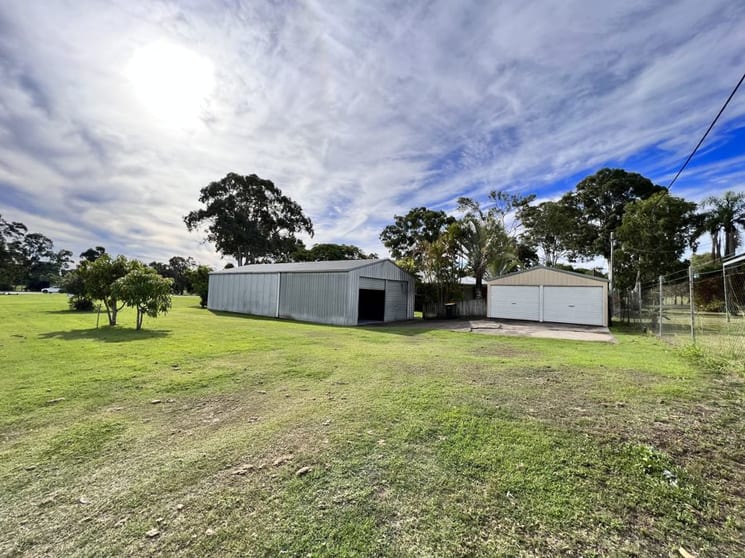 Click to view all images 21-23b Old Maryborough Road Pialba QLD 4655 - Image 1