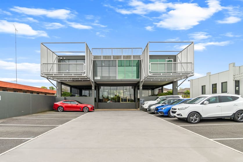 Click to view all images 4/29 Breed Street Traralgon VIC 3844 - Image 2