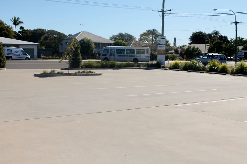 Click to view all images 3 & 4 / 72 Barolin Street Bundaberg South QLD 4670 - Image 2