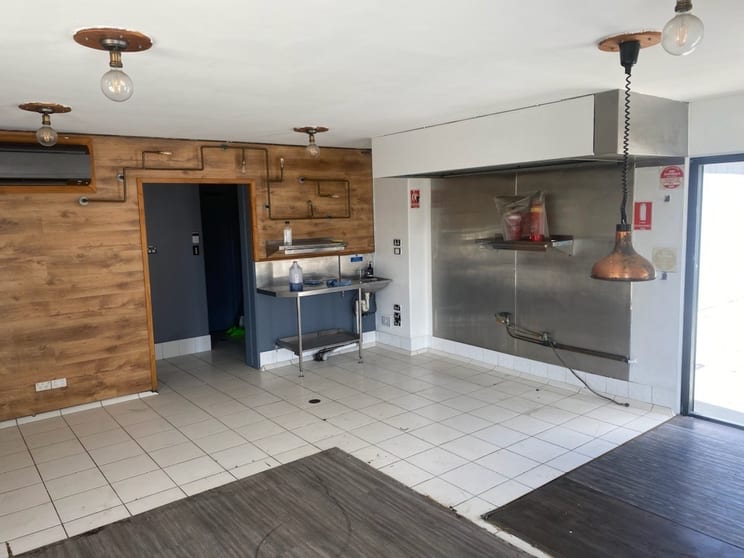Click to view all images 16 Millaroo Drive Helensvale QLD 4212 - Image 2