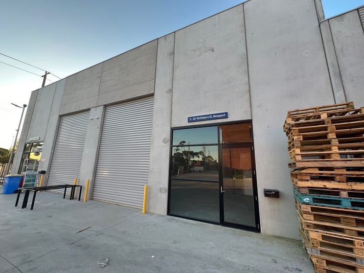 Click to view all images 5/10 Mc Robert Street Newport VIC 3015 - Image 3