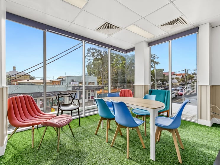 Click to view all images 1, B1/189 Cavendish Road Coorparoo QLD 4151 - Image 1