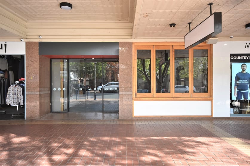 Click to view all images 3 & 5/557 Dean Street Albury NSW 2640 - Image 2