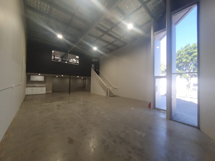 Click to view all images Upper Coomera QLD 4209 - Image 2