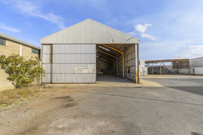 Click to view all images Unit 4/358-360 Edward Street Wagga Wagga NSW 2650 - Image 1