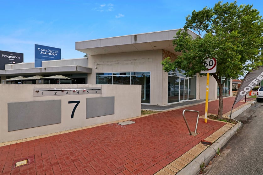 Click to view all images 1/7 Scarborough Beach Road North Perth WA 6006 - Image 3