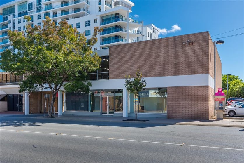 Click to view all images 26 Pinjarra Road Mandurah WA 6210 - Image 2