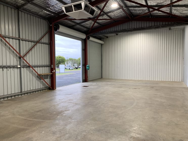Click to view all images 5/7 Isaacs Street Busselton WA 6280 - Image 3