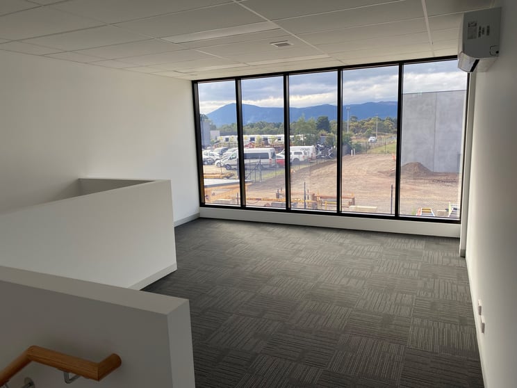 6/9 Pioneer Way New Gisborne VIC 3438 - Image 3