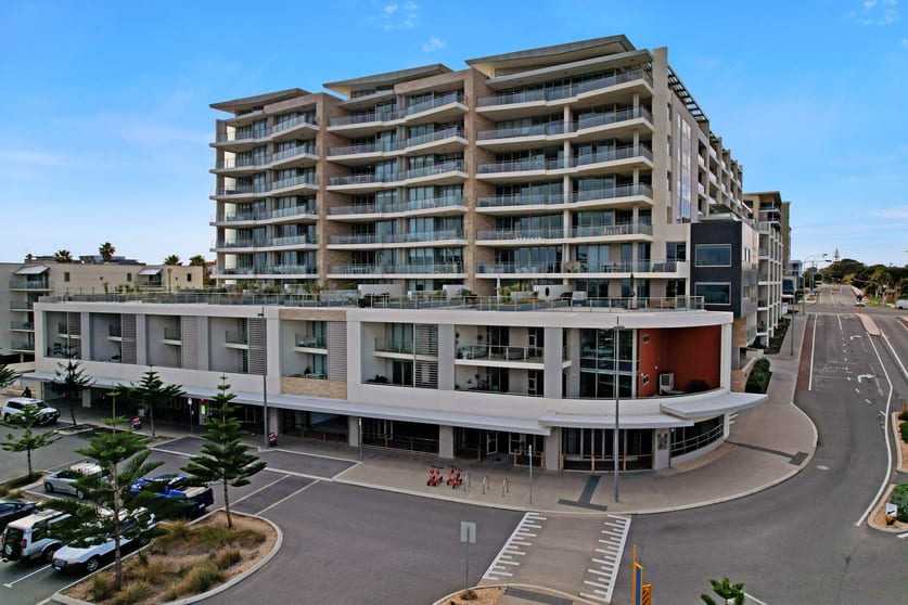 Click to view all images Tenancy 1/190 The Esplanade Scarborough WA 6019 - Image 2
