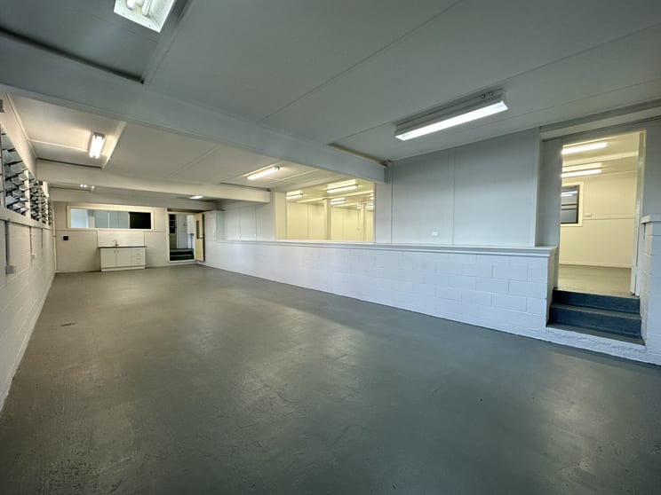 Click to view all images 12B/18 Chrome Street Salisbury QLD 4107 - Image 2