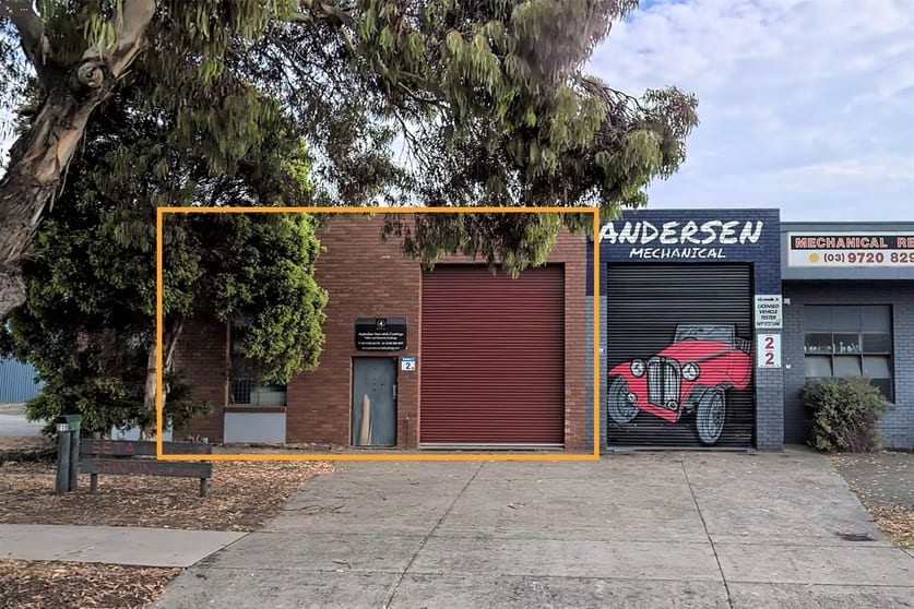 Click to view all images 1/2 BARRY STREET Bayswater VIC 3153 - Image 2