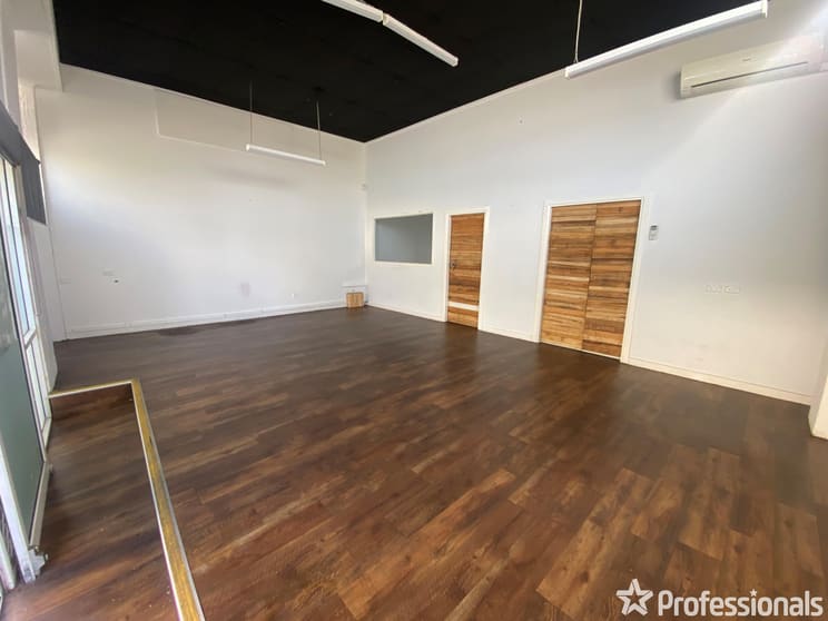 R/84 Kinghorne Street Nowra NSW 2541 - Image 1