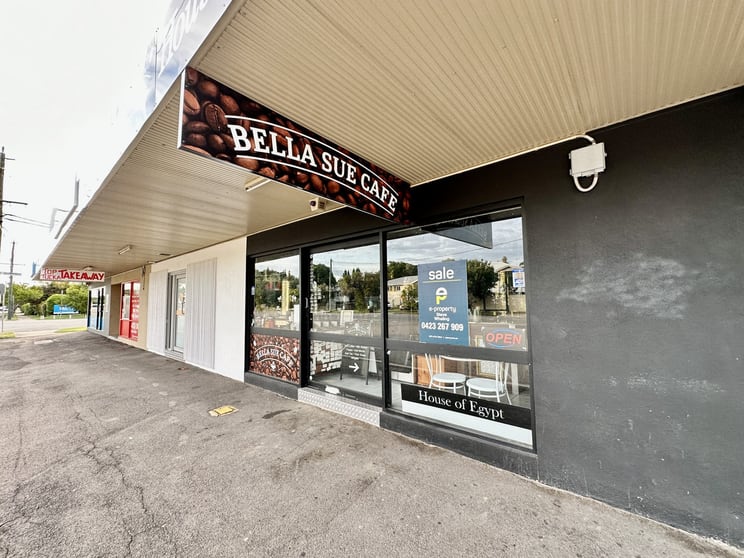 Click to view all images Unit 4/147 Boundary Street Railway Estate QLD 4810 - Image 3