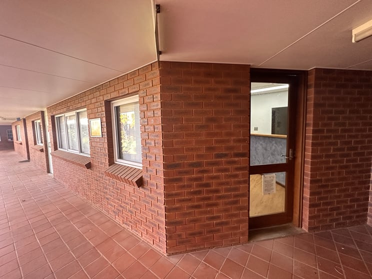 Click to view all images suite 8/126-130 Egan Street Kalgoorlie WA 6430 - Image 2