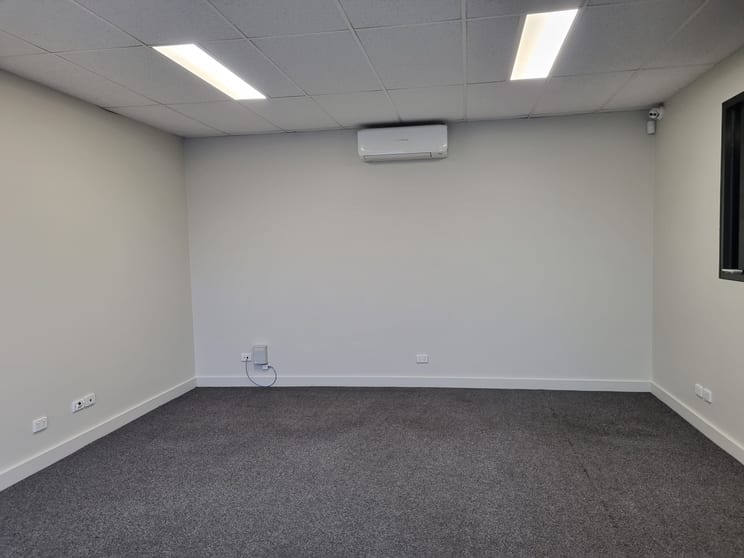 Click to view all images 1/57 McDougall Road Sunbury VIC 3429 - Image 3
