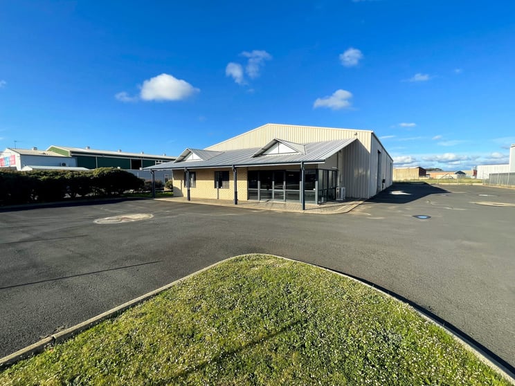 Click to view all images 13 Gibbons Road Davenport WA 6230 - Image 3