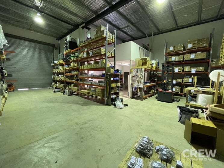 Click to view all images Arundel QLD 4214 - Image 2