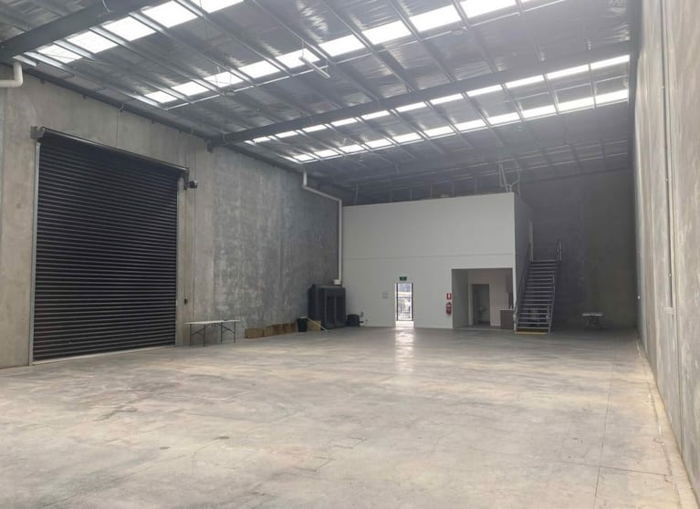 Click to view all images 1/29 Burnett Street Somerton VIC 3062 - Image 2