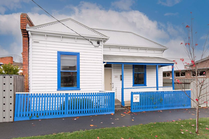 Click to view all images 30 Eastwood Street Bakery Hill VIC 3350 - Image 1