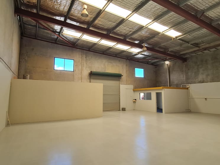 Click to view all images 3/27 Millrose Drive Malaga WA 6090 - Image 3