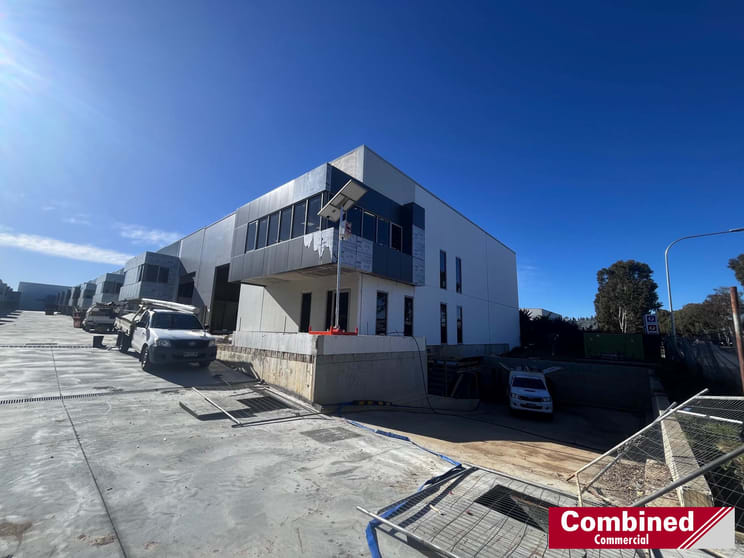 Click to view all images 1/55 Anderson Road Smeaton Grange NSW 2567 - Image 2