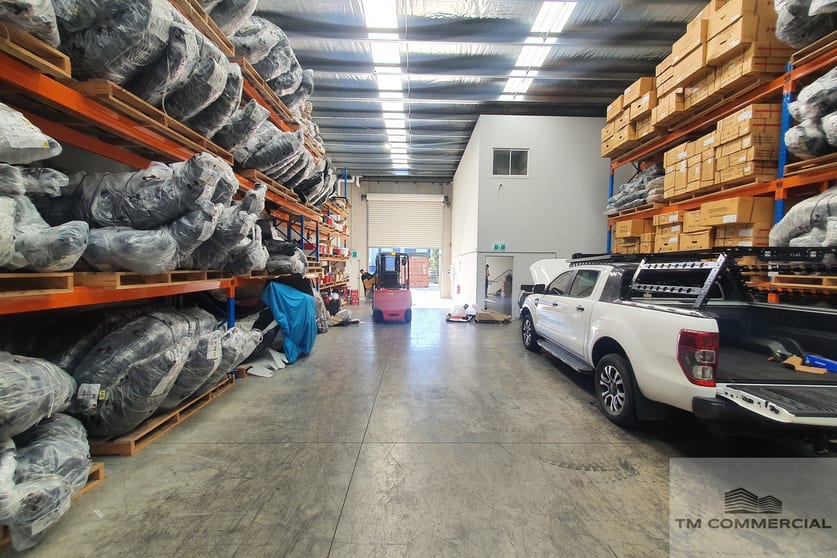 Click to view all images 16 Atlantic Drive Keysborough VIC 3173 - Image 2