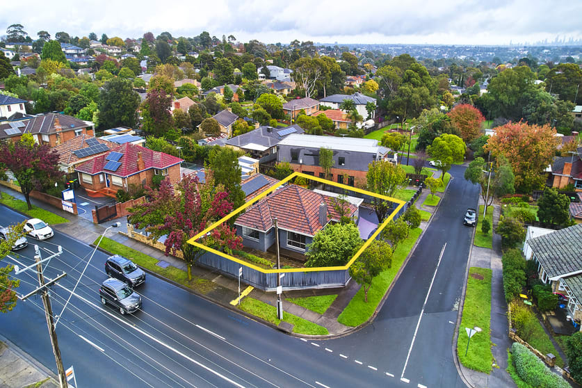 Click to view all images 23 Middleborough Road Burwood VIC 3125 - Image 1