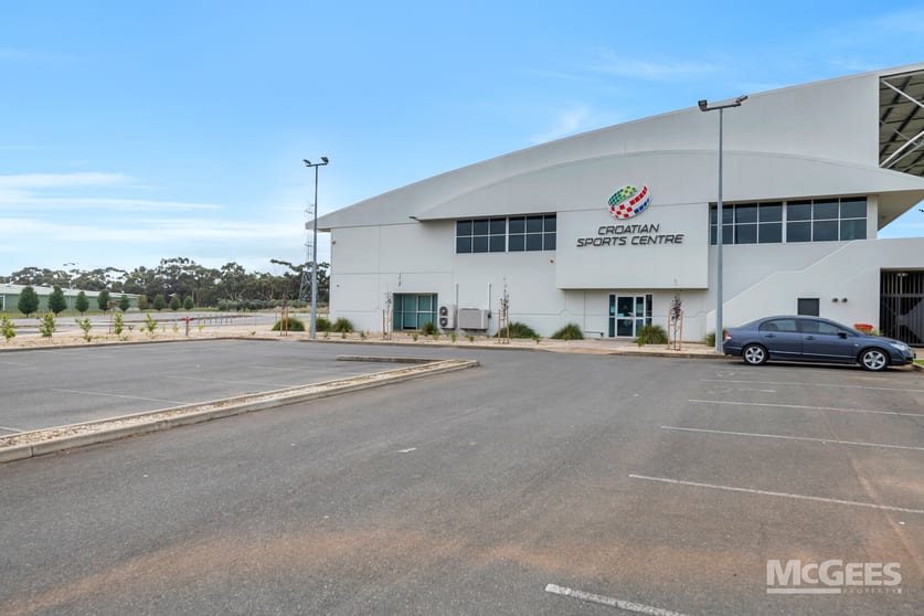 Click to view all images 61 Anna Meares Way Gepps Cross SA 5094 - Image 2