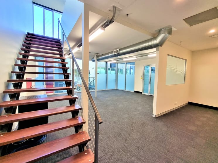 Click to view all images 207/117 Old Pittwater Road Brookvale NSW 2100 - Image 3
