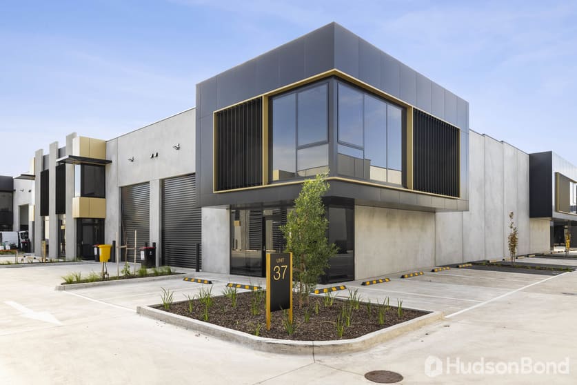 Click to view all images 37/2 Cobham Street Reservoir VIC 3073 - Image 1
