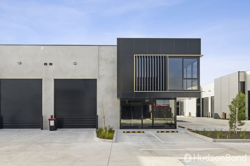 Click to view all images 37/2 Cobham Street Reservoir VIC 3073 - Image 2