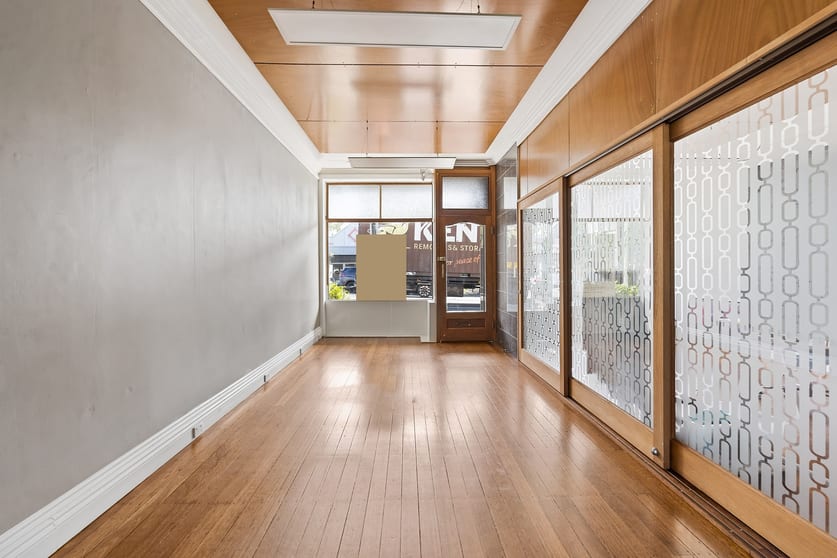 Click to view all images 84 MacGregor Terrace Bardon QLD 4065 - Image 3