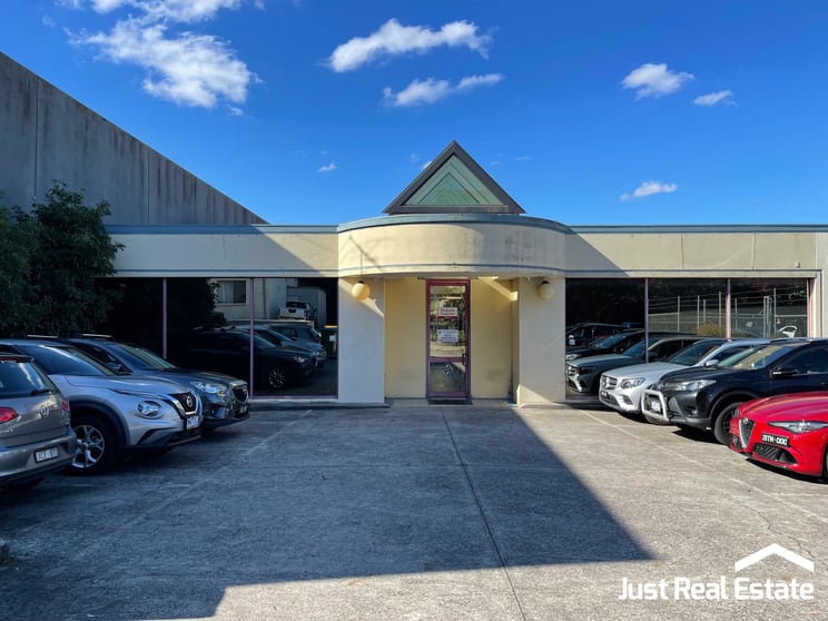 Click to view all images 1/71 Robinson Street Dandenong VIC 3175 - Image 2