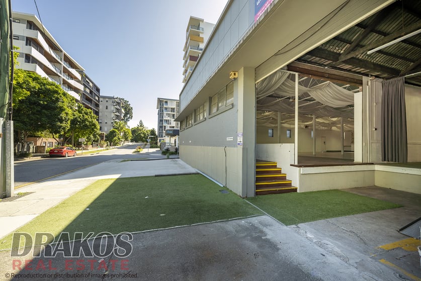 Click to view all images 31 Ferry Road West End QLD 4101 - Image 2