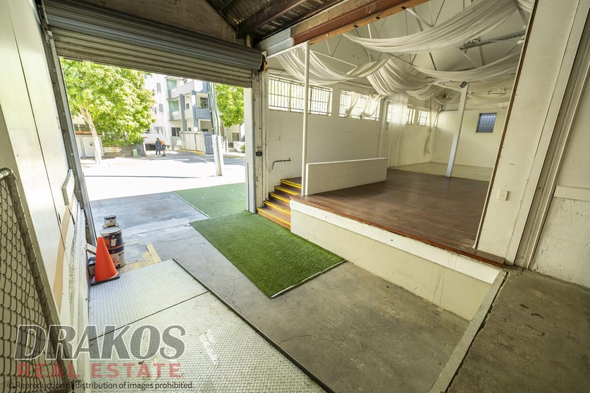 Click to view all images 31 Ferry Road West End QLD 4101 - Image 3