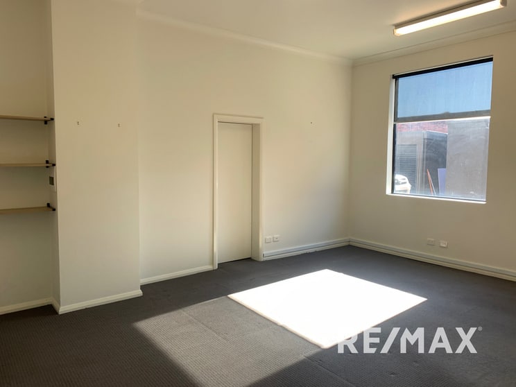 Suite 4/152 Fitzmaurice Street Wagga Wagga NSW 2650 - Image 2
