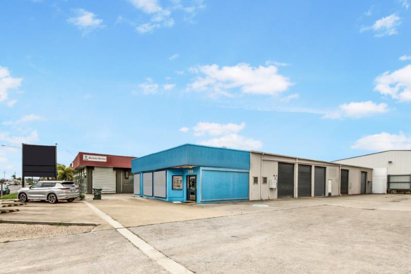 Click to view all images Shop/1/100 Hanson Gladstone Central QLD 4680 - Image 2