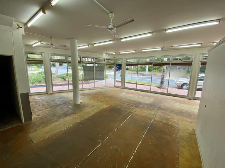 Click to view all images 70 Noosa Drive Noosa Heads QLD 4567 - Image 3