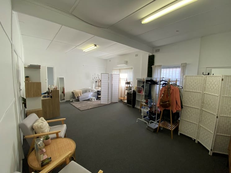 Click to view all images 4/34 President Avenue Caringbah NSW 2229 - Image 1