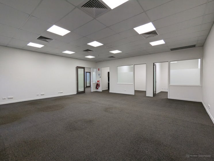 Click to view all images 2/5 Mill Street Toowoomba City QLD 4350 - Image 3