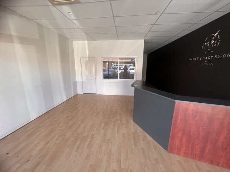 Click to view all images 37 High St Cobram VIC 3644 - Image 3