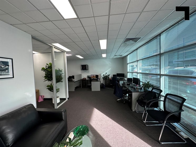 Click to view all images 31/3 Westside Avenue Port Melbourne VIC 3207 - Image 2