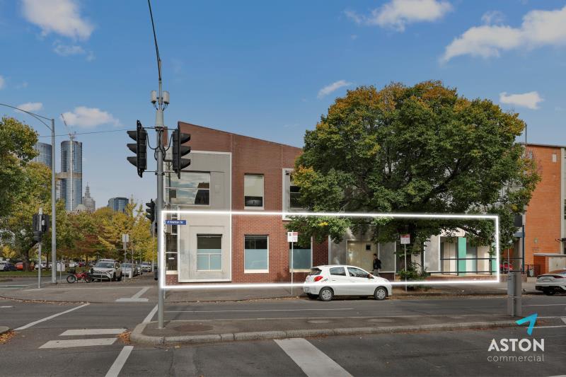 Click to view all images 2/221 Drummond Street Carlton VIC 3053 - Image 2