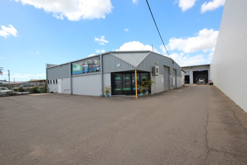 Click to view all images Unit 1/15 Whitehouse Street Garbutt QLD 4814 - Image 1