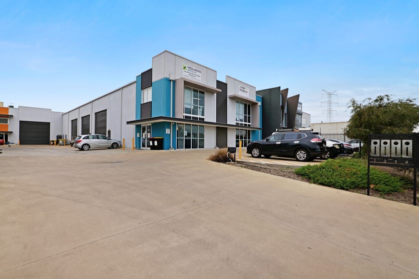 Unit 3 / 5 Edison Circuit Forrestdale WA 6112 - Image 2