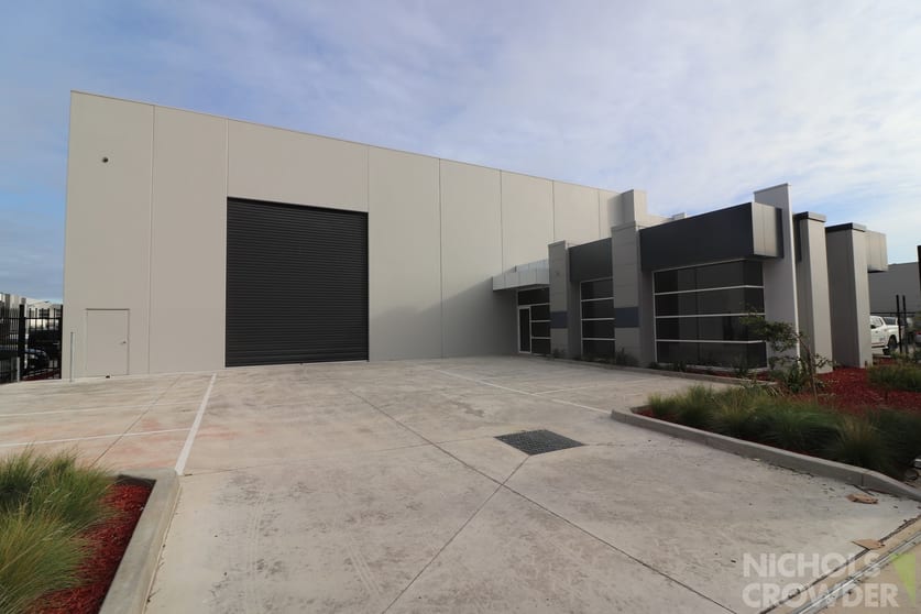 Click to view all images 89A Clifton Grove Carrum Downs VIC 3201 - Image 1