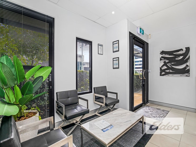 Click to view all images 16/76 Doggett Street Newstead QLD 4006 - Image 3