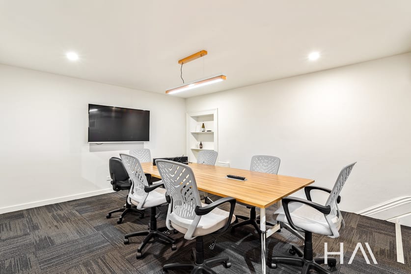 Click to view all images Level 1/95-99 St John Street Launceston TAS 7250 - Image 3