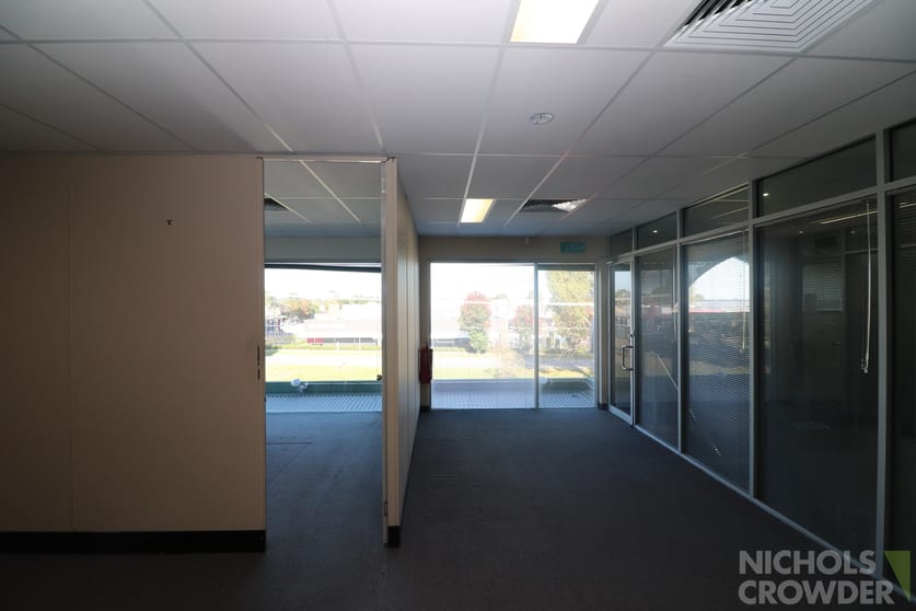 Click to view all images 117C Hall Road Carrum Downs VIC 3201 - Image 2